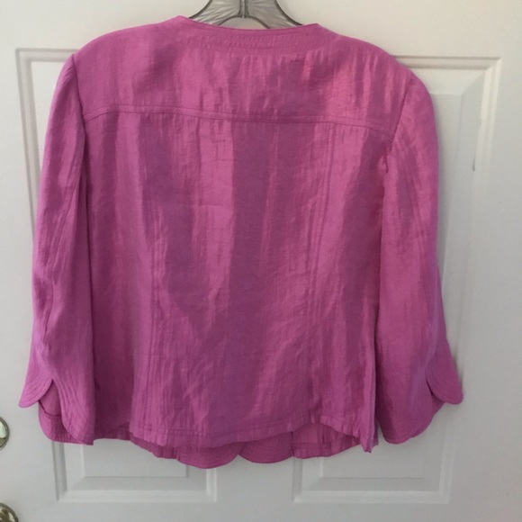 Pink 3/4 sleeve button down jacket - Picture 2 of 4